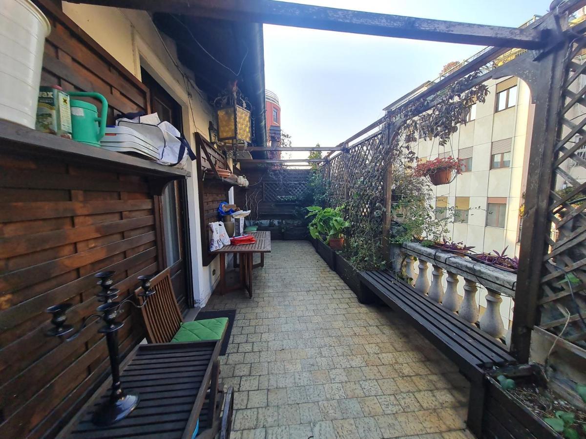 Fontana Cozy Apartment Milan Bagian luar foto