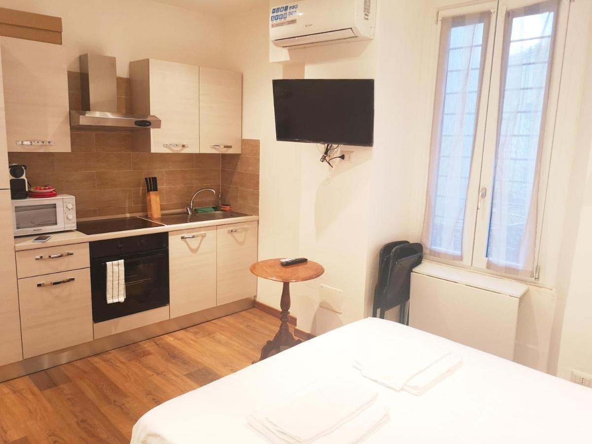 Fontana Cozy Apartment Milan Bagian luar foto